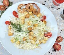 Цезарь с креветками 