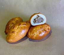 Пирожок ручной работы с мясом