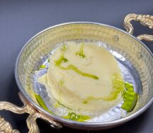 Картофельное пюре с зеленым маслом