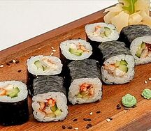 Мини-ролл с угрем