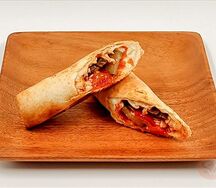 Тортилья из печи с пепперони и халапеньо