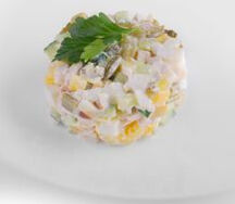 Оливье с цыпленком