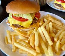 Чизбургер говяжий