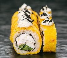 Ролл жареный с курицей