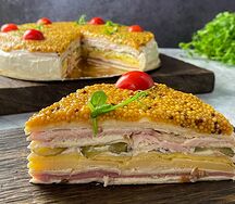 Мясной торт Деликатес