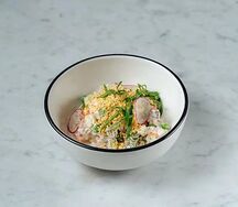 Оливье с копчёным куриным бедром
