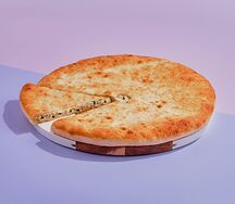Осетинский пирог 30 см с курицей и сыром