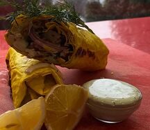 Шаверма в сырном лаваше