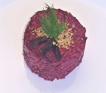 Салат свекольный с орехами