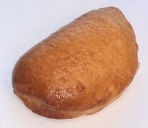 Пирожок с ветчиной