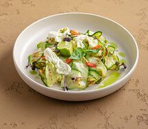 Жареные цукини с лимонным соусом и страчателлой