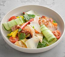 Острый мясной салат