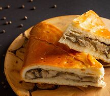 Пирог с курицей и грибами