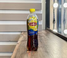 Прохладительный напиток Lipton черный чай