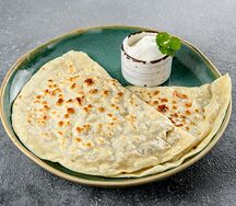 Кутабы с ветчиной и сыром