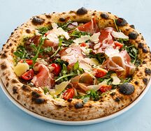 Пицца с коппой и песто