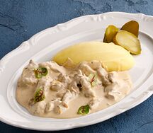 Бефстроганов с белыми грибами