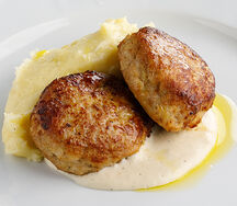 Куриные котлеты со сливочным соусом
