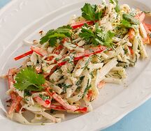 Салат с курицей и дайконом