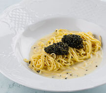 Тальолини с черной икрой