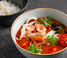 Суп Том ям с морепродуктами