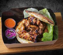 Цыпленок BBQ, жаренный на углях