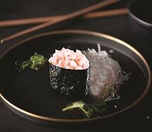 Фуд Эби спайси гункан