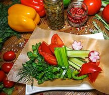 Ассорти свежих овощей