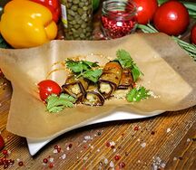 Рулетики из баклажанов
