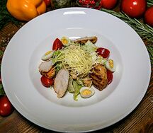 Цезарь с курицей