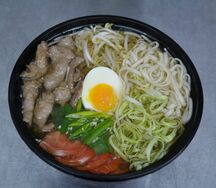 Суп с домашней лапшой и курицей