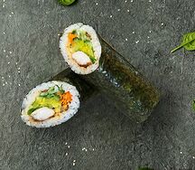 Суширитто с курицей и сливочно-горчичным соусом