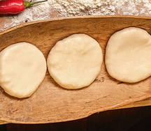 Нежные квари с сыром сулугуни и сметаной