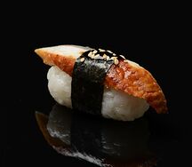 Суши с угрём 