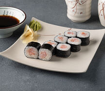 Мини-ролл с тигровой креветкой