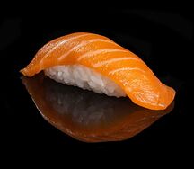 Суши с лососем