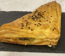 Слойка с курицей и грибами