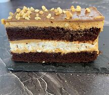 Торт Сникерс