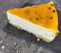 Чизкейк Манго-маракуйя