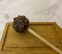 Кейк-попс шоколад-орех