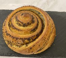 Улитка с маком