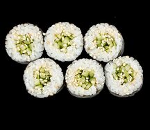 Маки ролл с огурцом