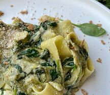 Паста с песто и рикоттой