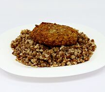 Котлета домашняя с гречкой