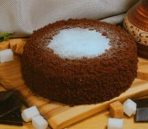 Пирог Лакомка шоколадный бисквит с вареной сгущенкой