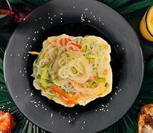 Салат из фунчозы