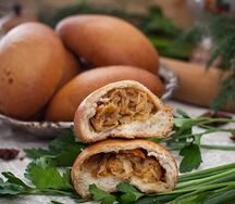 Пирожок с капустой