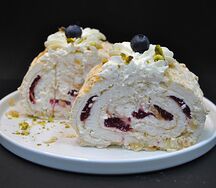 Меренговый рулет