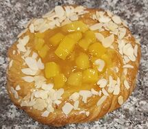 Вензель с персиком