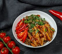 Вок с гречневой и овощами